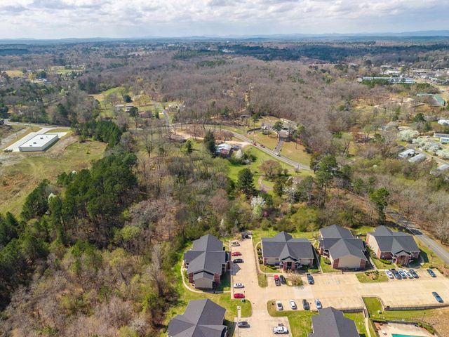 100 Morphew Road, Hot Springs, AR 71913