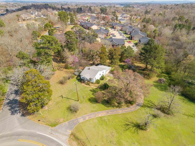 100 Morphew Road, Hot Springs, AR 71913