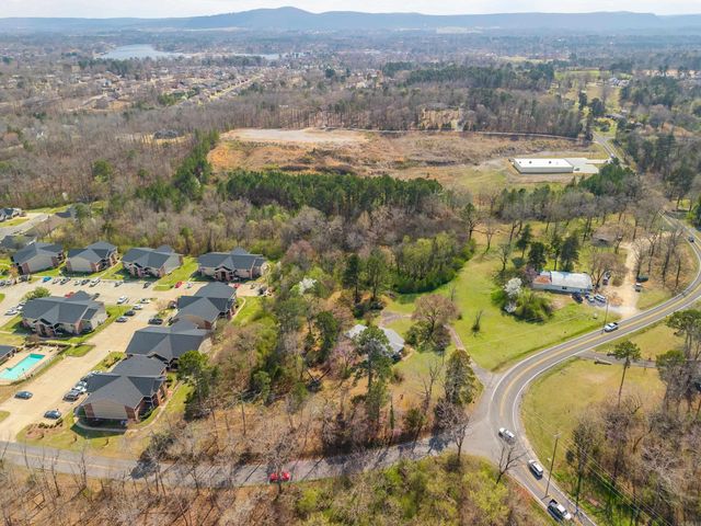 100 Morphew Road, Hot Springs, AR 71913