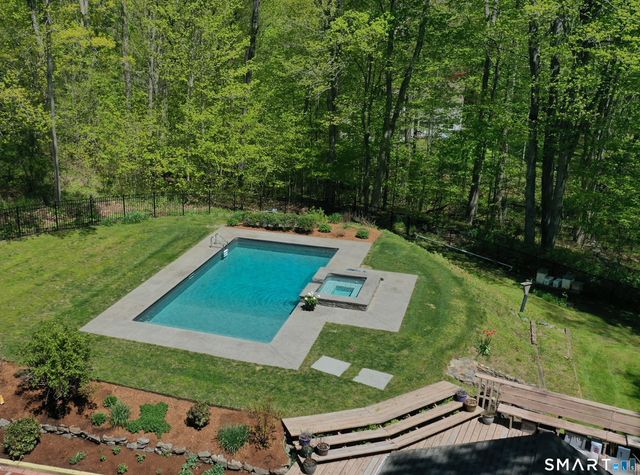 53 Wellsweep Drive, Madison, CT 06443