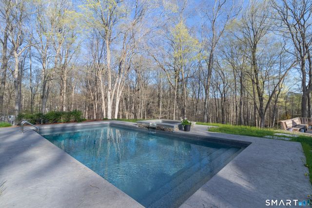 53 Wellsweep Drive, Madison, CT 06443