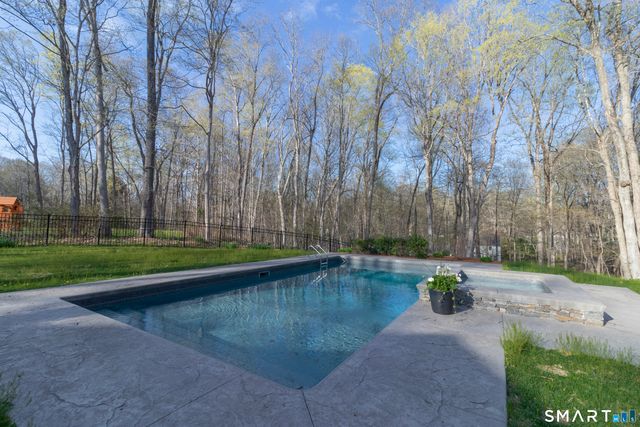 53 Wellsweep Drive, Madison, CT 06443