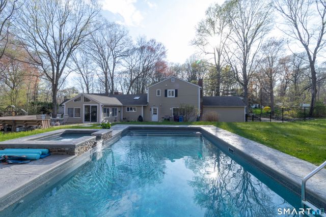 53 Wellsweep Drive, Madison, CT 06443