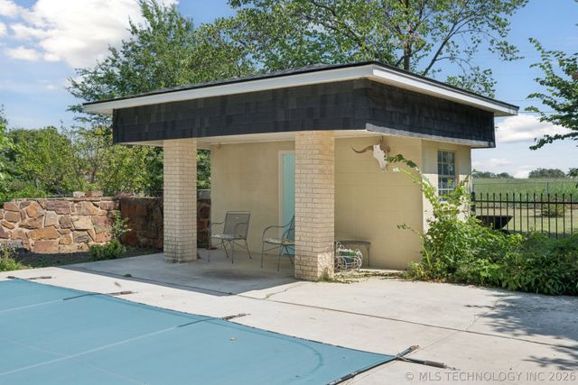 10805 E 470 Road, Claremore, OK 74017