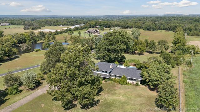 10805 E 470 Road, Claremore, OK 74017