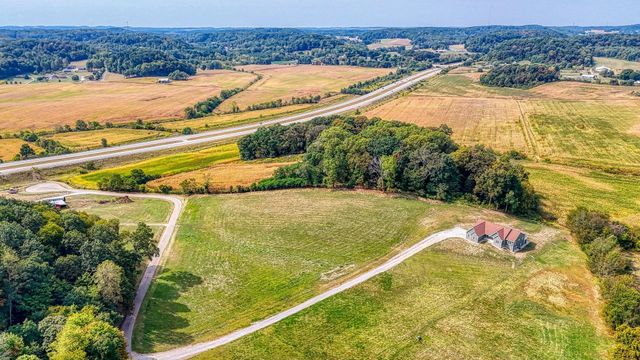 3665 Country Club Road SW, Lancaster, OH 43130