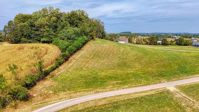 3665 Country Club Road SW, Lancaster, OH 43130