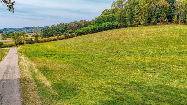 3665 Country Club Road SW, Lancaster, OH 43130