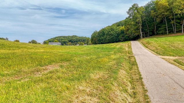 3665 Country Club Road SW, Lancaster, OH 43130