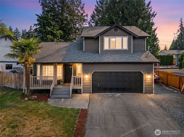 4840 N Island Drive E, Bonney Lake, WA 98391