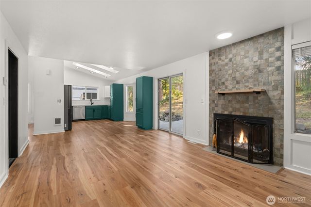 4840 N Island Drive E, Bonney Lake, WA 98391