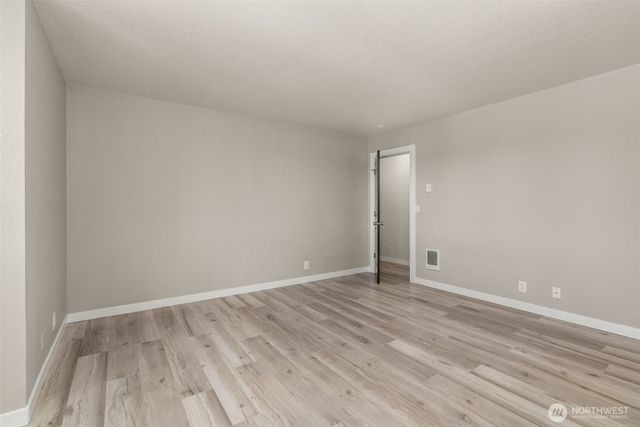 4840 N Island Drive E, Bonney Lake, WA 98391