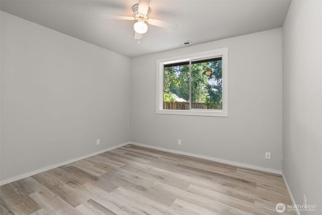 4840 N Island Drive E, Bonney Lake, WA 98391