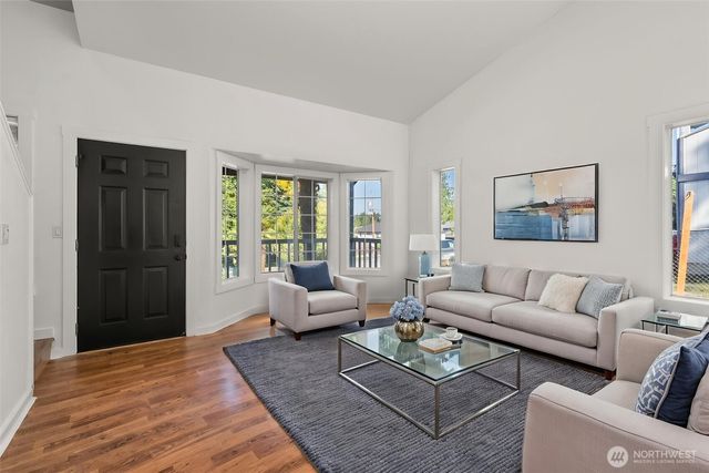 4840 N Island Drive E, Bonney Lake, WA 98391
