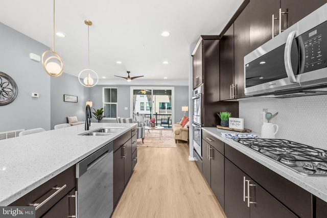 22325 TEES TER, Ashburn, VA 20148