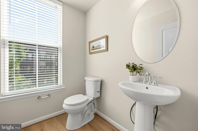 22325 TEES TER, Ashburn, VA 20148