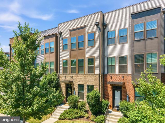 22325 TEES TER, Ashburn, VA 20148