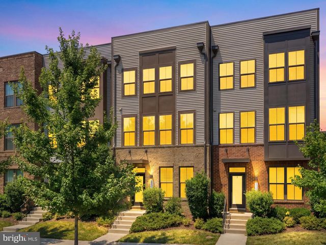 22325 TEES TER, Ashburn, VA 20148