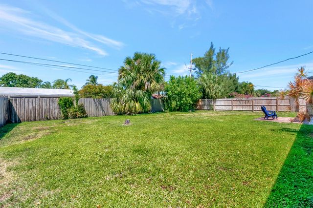 525 Ibis Drive, Delray Beach, FL 33444