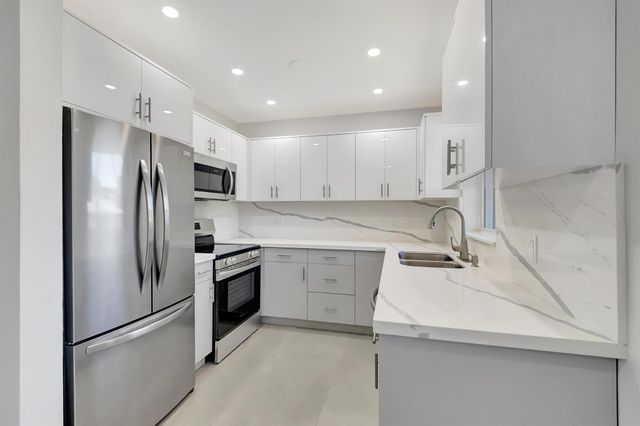525 Ibis Drive, Delray Beach, FL 33444
