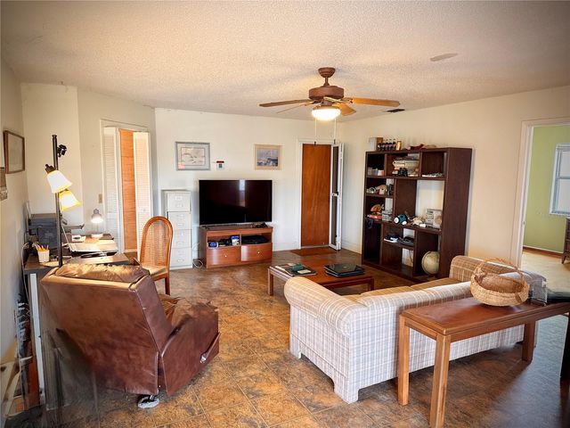 6515 KING PALM WAY, Apollo Beach, FL 33572