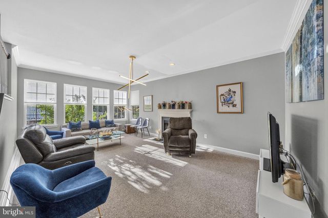 2 STONEHEDGE DR, East Windsor, NJ 08520