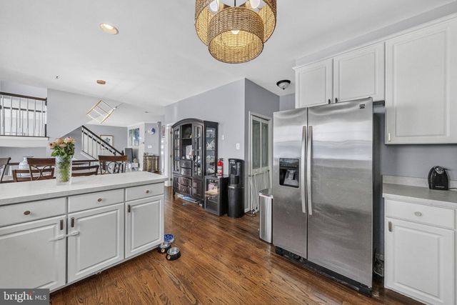 2 STONEHEDGE DR, East Windsor, NJ 08520