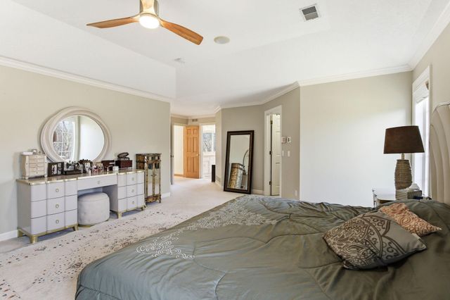 2 Bent Tree Lane, North Oaks, MN 55127