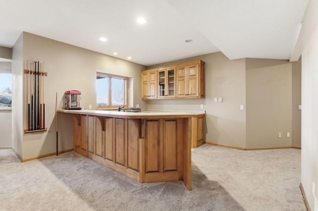 2 Bent Tree Lane, North Oaks, MN 55127