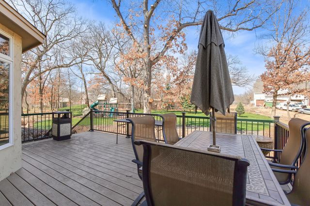 2 Bent Tree Lane, North Oaks, MN 55127