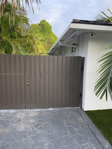 4171 SW 99th Ct SIDE, Miami, FL 33165