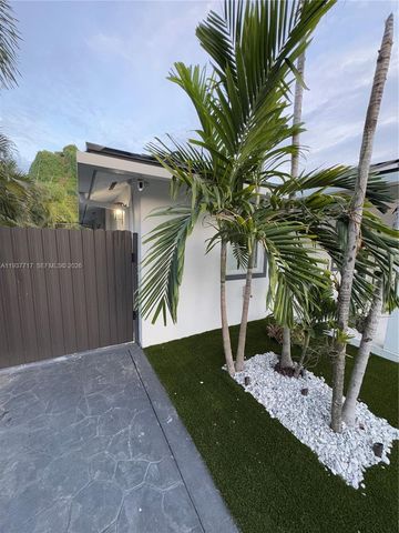 4171 SW 99th Ct SIDE, Miami, FL 33165