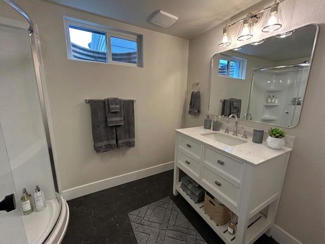 1028 E 40th Ave, Spokane, WA 99203