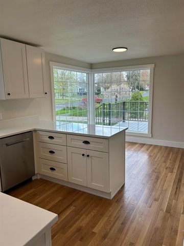 1028 E 40th Ave, Spokane, WA 99203