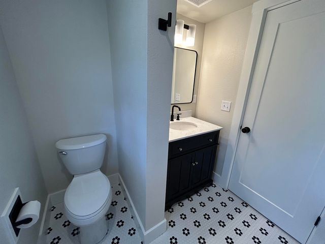 1028 E 40th Ave, Spokane, WA 99203