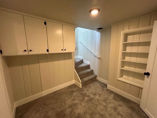 1028 E 40th Ave, Spokane, WA 99203