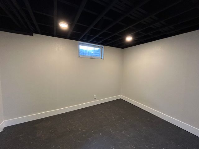 1028 E 40th Ave, Spokane, WA 99203