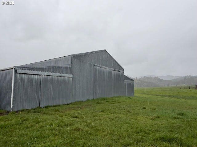 221 FOSTER Ln, Roseburg, OR 97470