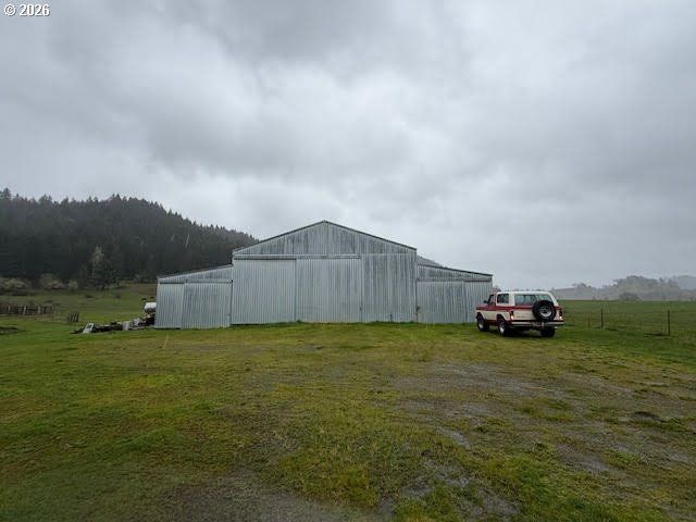 221 FOSTER Ln, Roseburg, OR 97470