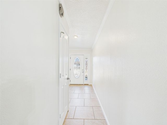 531 Oakdale Street, Shoreacres, TX 77571