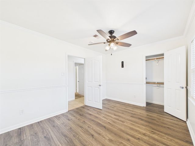 531 Oakdale Street, Shoreacres, TX 77571