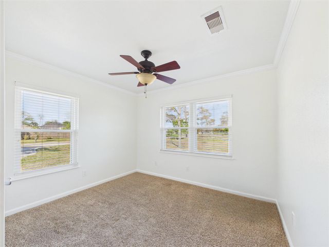 531 Oakdale Street, Shoreacres, TX 77571