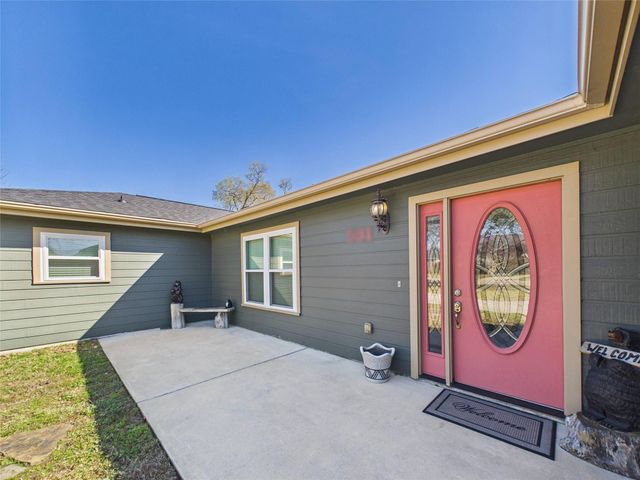 531 Oakdale Street, Shoreacres, TX 77571