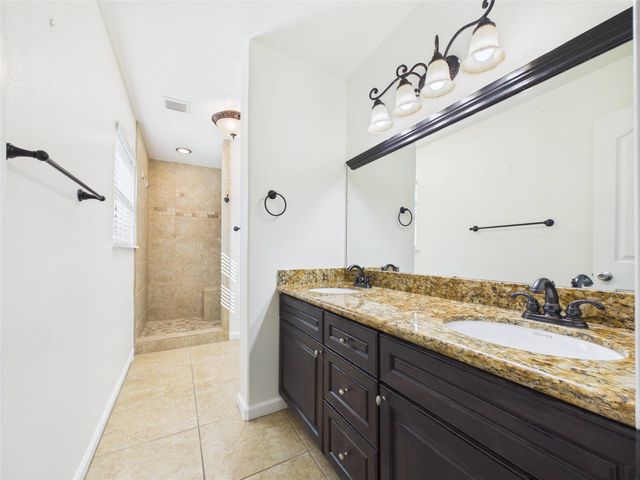 531 Oakdale Street, Shoreacres, TX 77571