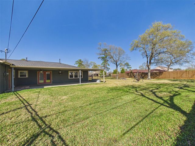 531 Oakdale Street, Shoreacres, TX 77571