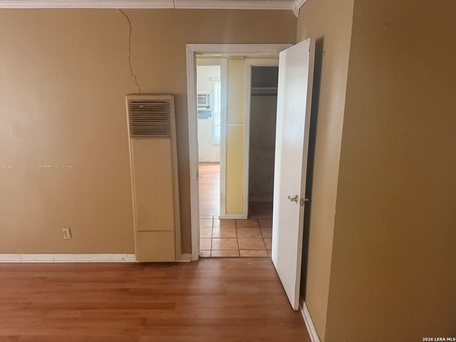 470 E AMBER ST, San Antonio, TX 78221