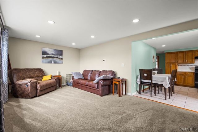 185 Dean Road, Cheektowaga, NY 14043