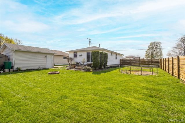 185 Dean Road, Cheektowaga, NY 14043