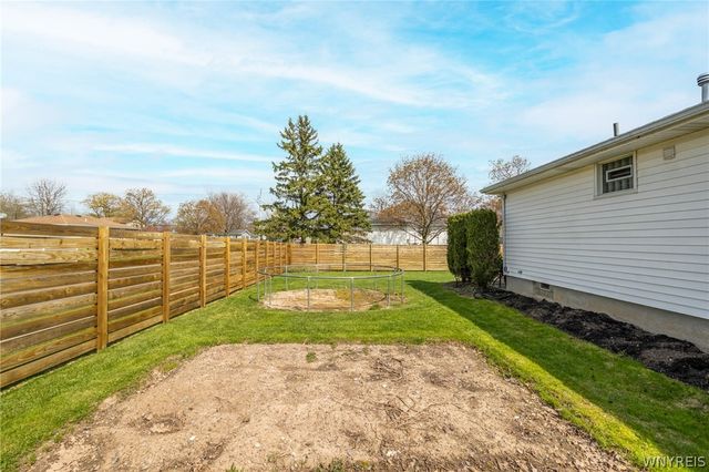185 Dean Road, Cheektowaga, NY 14043