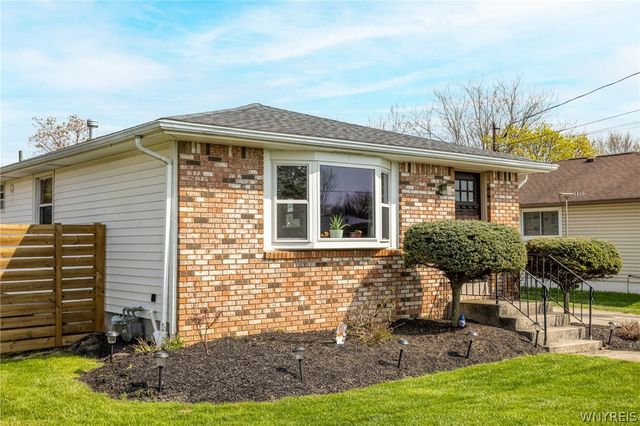 185 Dean Road, Cheektowaga, NY 14043